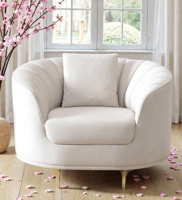 Aura Luxe Lounge Chair