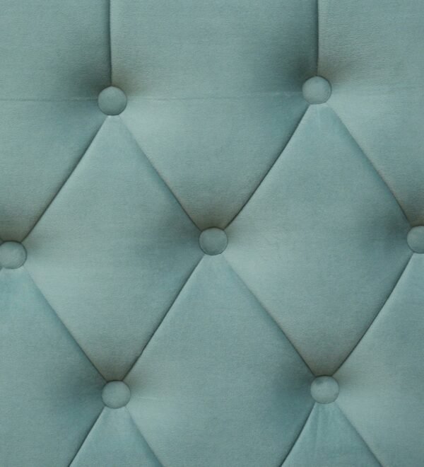 Aurora Tufted Uphoistered Bed With Winged Headboard