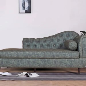 Chesterfied-inspired Tufted Chaise