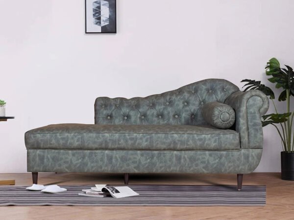 Chesterfied-inspired Tufted Chaise