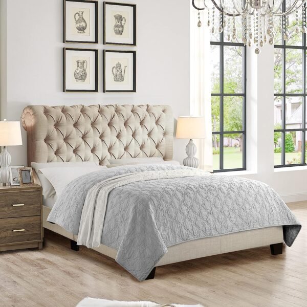 Regal Tuft Luxuary Upholstered Bed